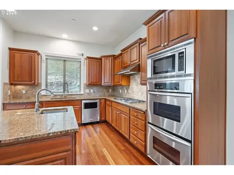 5823 NW Inglewood Court Camas WA 98607