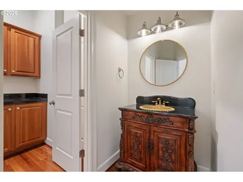 5823 NW Inglewood Court Camas WA 98607