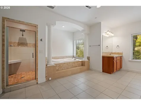 5823 NW Inglewood Court Camas WA 98607