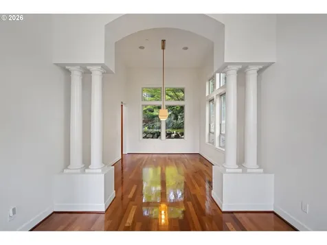 5823 NW Inglewood Court Camas WA 98607