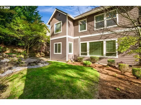 5823 NW Inglewood Court Camas WA 98607