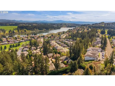 5823 NW Inglewood Court Camas WA 98607