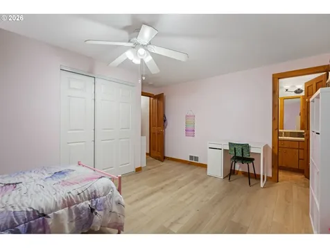 38220 NE Sunset Falls Road Yacolt WA 98675