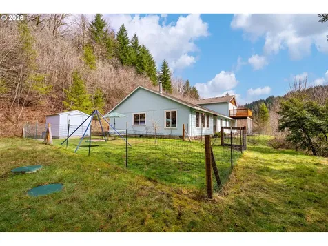 38220 NE Sunset Falls Road Yacolt WA 98675