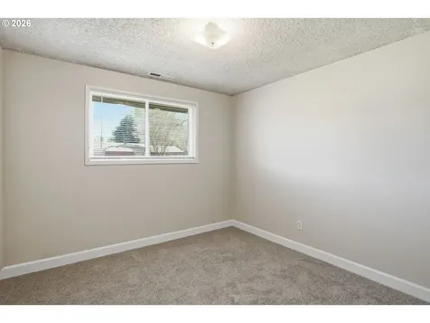 15212 NE 31st Street Vancouver WA 98682
