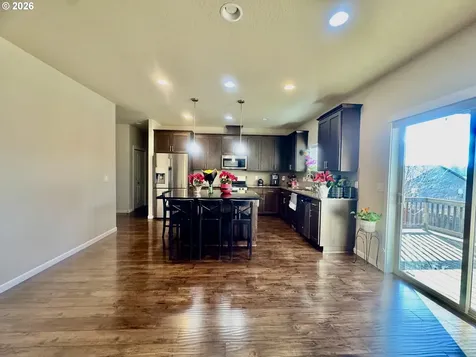 277 SW Mt Rainier Street Mcminnville OR 97128