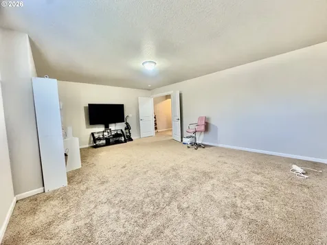 277 SW Mt Rainier Street Mcminnville OR 97128