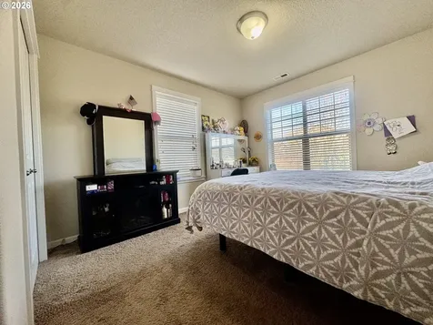 277 SW Mt Rainier Street Mcminnville OR 97128