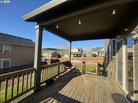 277 SW Mt Rainier Street Mcminnville OR 97128