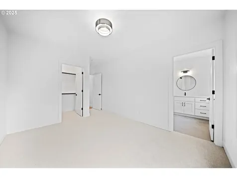 1211 NW 150th Street Vancouver WA 98685