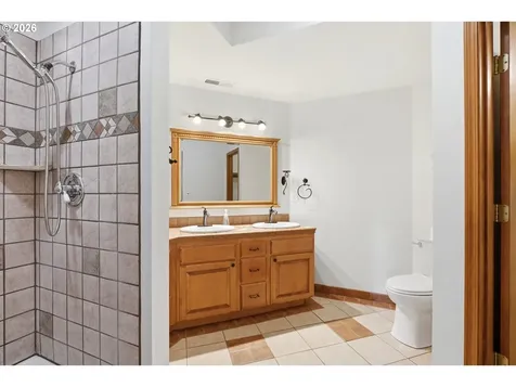 15014 SE Meadow Park Drive Vancouver WA 98683