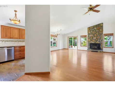15014 SE Meadow Park Drive Vancouver WA 98683