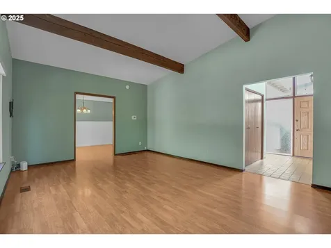 4420 NW 187th Avenue Portland OR 97229