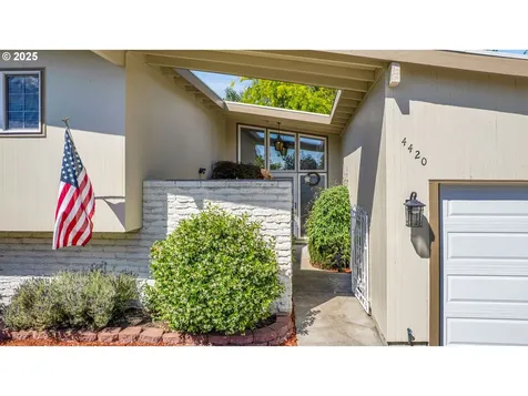 4420 NW 187th Avenue Portland OR 97229