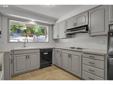 4420 NW 187th Avenue Portland OR 97229