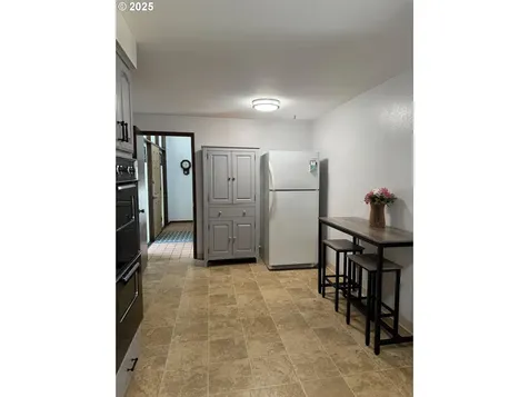 4420 NW 187th Avenue Portland OR 97229