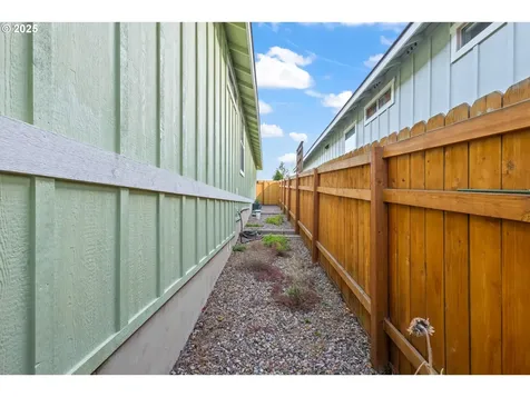 20298 Poe Sholes Drive Bend OR 97703