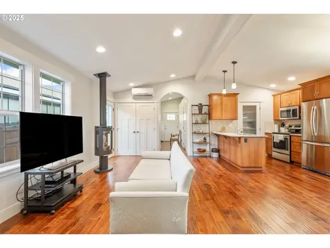 20298 Poe Sholes Drive Bend OR 97703