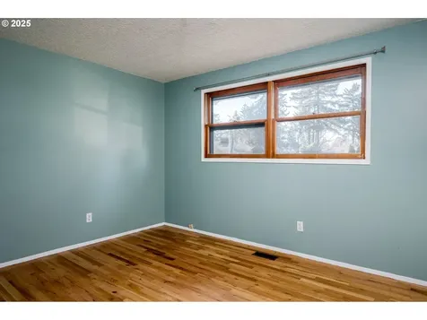 1522 SE 143rd Place Portland OR 97233