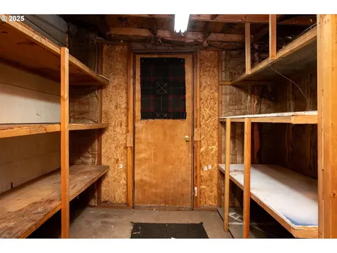 1522 SE 143rd Place Portland OR 97233