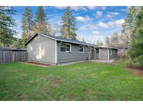 1522 SE 143rd Place Portland OR 97233