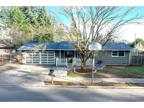 1522 SE 143rd Place Portland OR 97233