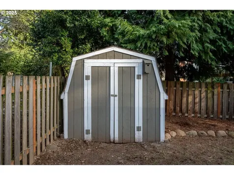 1522 SE 143rd Place Portland OR 97233