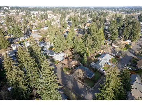 1522 SE 143rd Place Portland OR 97233