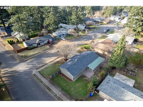 1522 SE 143rd Place Portland OR 97233