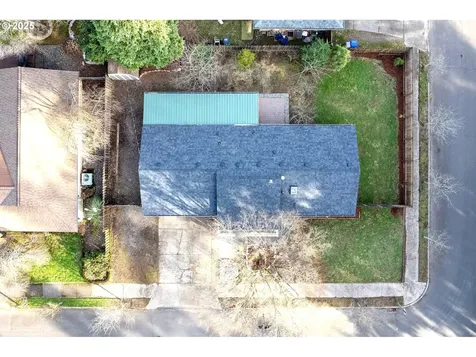 1522 SE 143rd Place Portland OR 97233