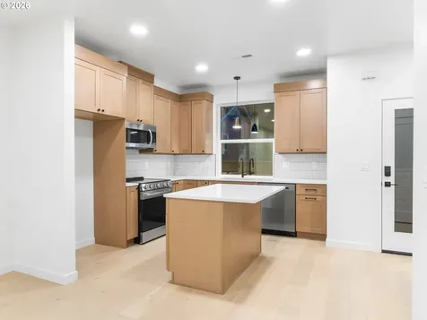 11072 SW 61st Avenue Portland OR 97219