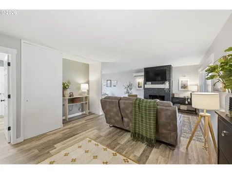 241 NE Azalea Drive Adair Village OR 97330