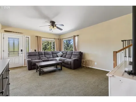 1122 SE 1st Street Winlock WA 98596