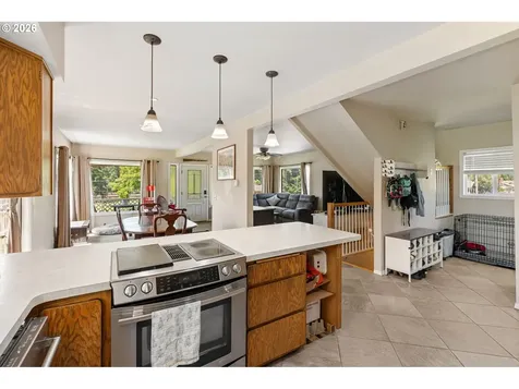 1122 SE 1st Street Winlock WA 98596