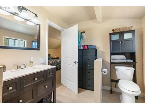 1122 SE 1st Street Winlock WA 98596
