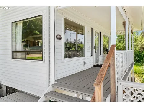 1122 SE 1st Street Winlock WA 98596
