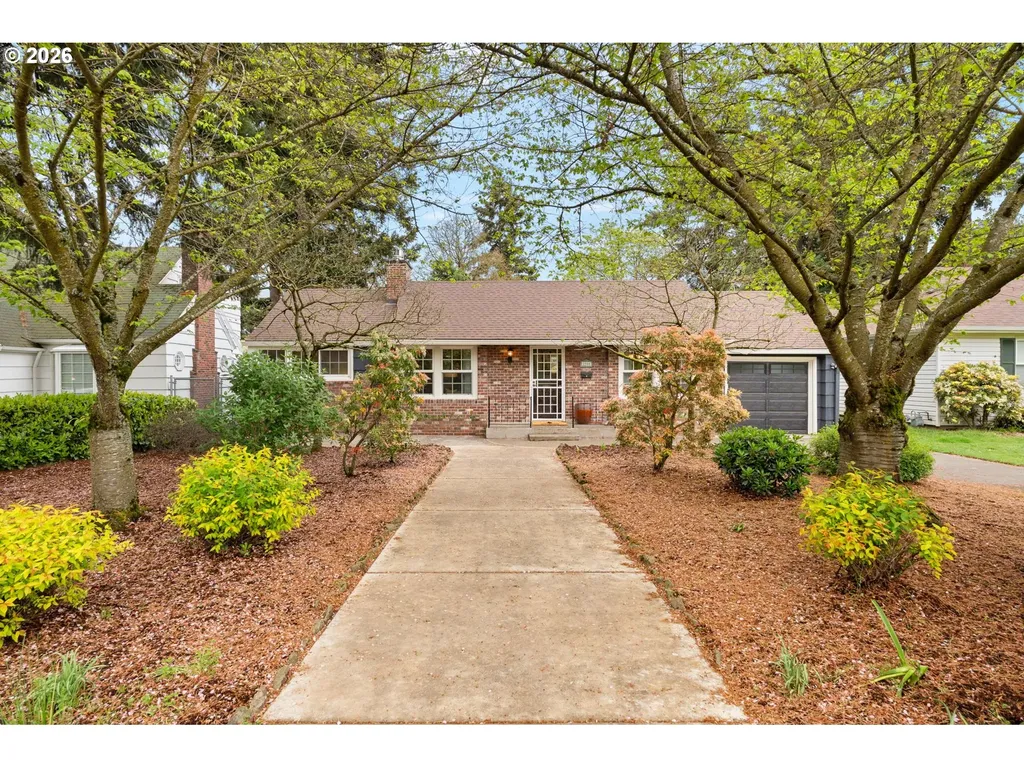 3566 NE Maywood Place Portland OR 97220