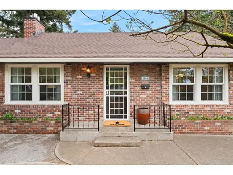 3566 NE Maywood Place Portland OR 97220