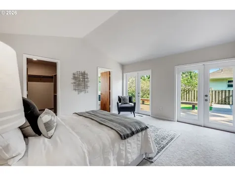 3566 NE Maywood Place Portland OR 97220