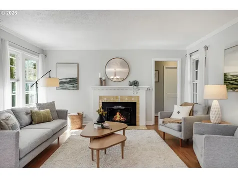 3566 NE Maywood Place Portland OR 97220