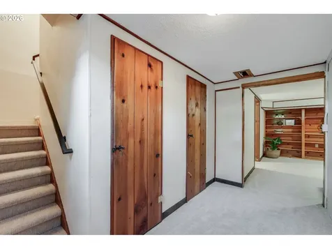 3566 NE Maywood Place Portland OR 97220