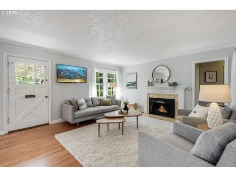 3566 NE Maywood Place Portland OR 97220