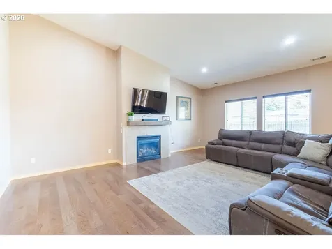 10503 I Avenue Island City OR 97850