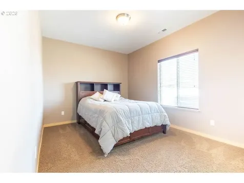 10503 I Avenue Island City OR 97850