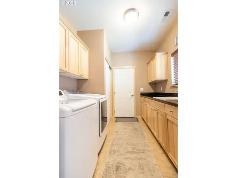 10503 I Avenue Island City OR 97850