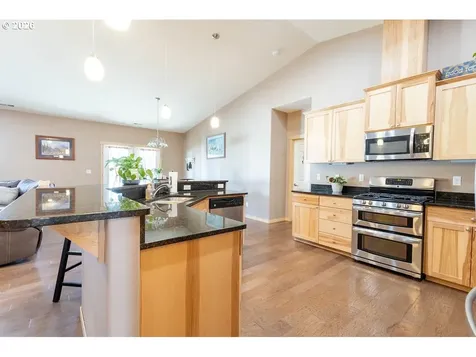 10503 I Avenue Island City OR 97850