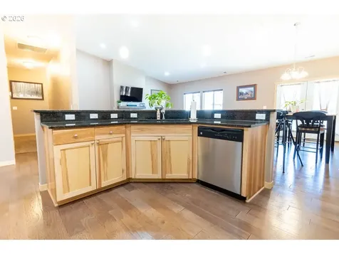 10503 I Avenue Island City OR 97850