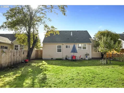 8413 NE Pacific Street Portland OR 97220