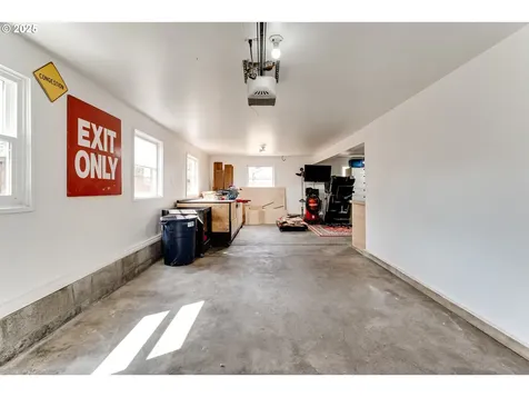 1350 Hughes Street Eugene OR 97402