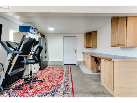 1350 Hughes Street Eugene OR 97402